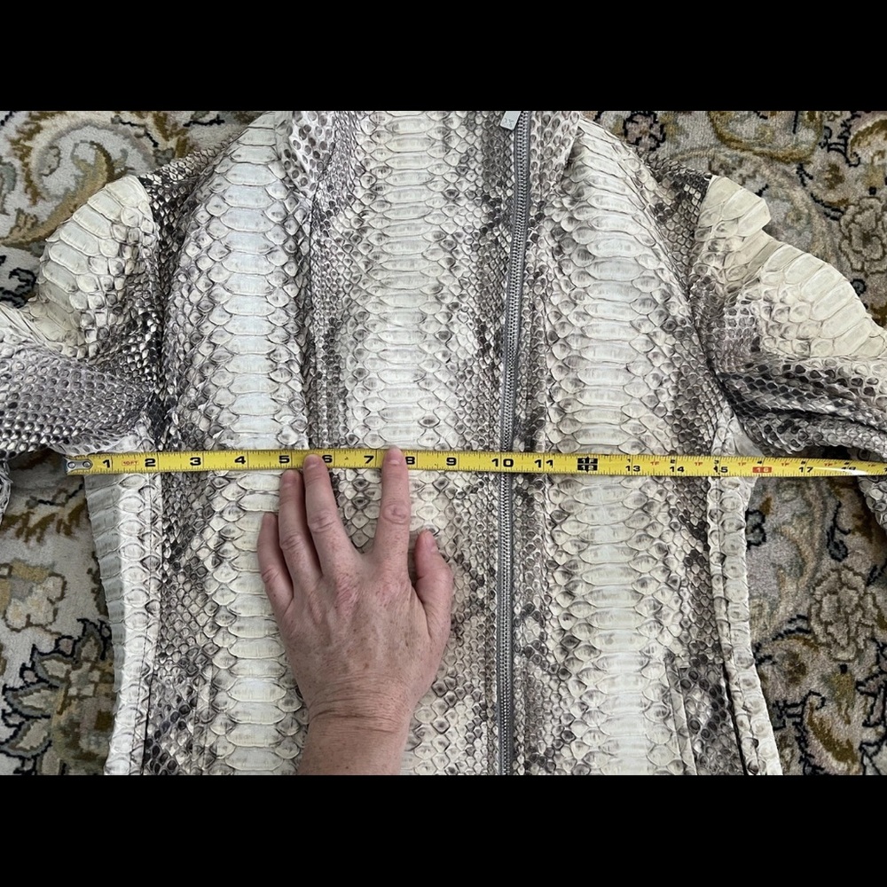 Michael Kors Collection real Snakeskin python Cream beige coat jacket s small - Picture 8 of 15